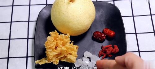 冰糖雪梨汤止咳化痰做法？ 咳嗽煮冰糖雪梨的做法