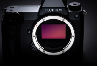 新款Fujifilm GFX 100 II传言称今年晚些时候将是原版100MP无反光镜的继任者