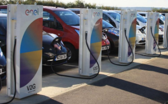 英国将资助双向充电技术将电动汽车转变为发电厂