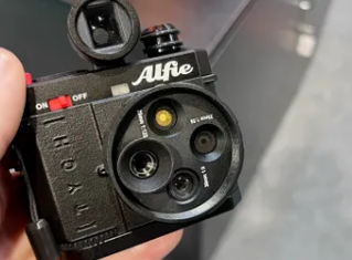 Alfie Cameras Tych+紧凑型相机提供半画幅拍摄